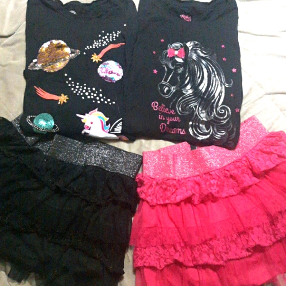 Lot- 2 long-sleeved tops & 2 lacey skirts